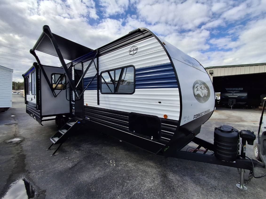 2026 Cherokee Wolf Den 273XLK - Exterior